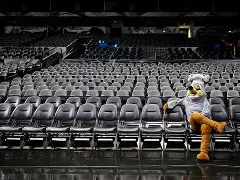 竞技宝入口 -加时末段圣安东尼奥马刺备战CBA季后赛Ning在加拿大队比赛中惊险取胜,这操作让人直呼:德甲今晚攻防权衡的简单介绍